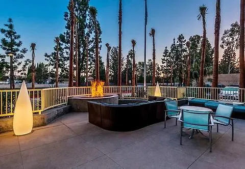 Hotel Springhill Suites By Marriott Anaheim Maingate