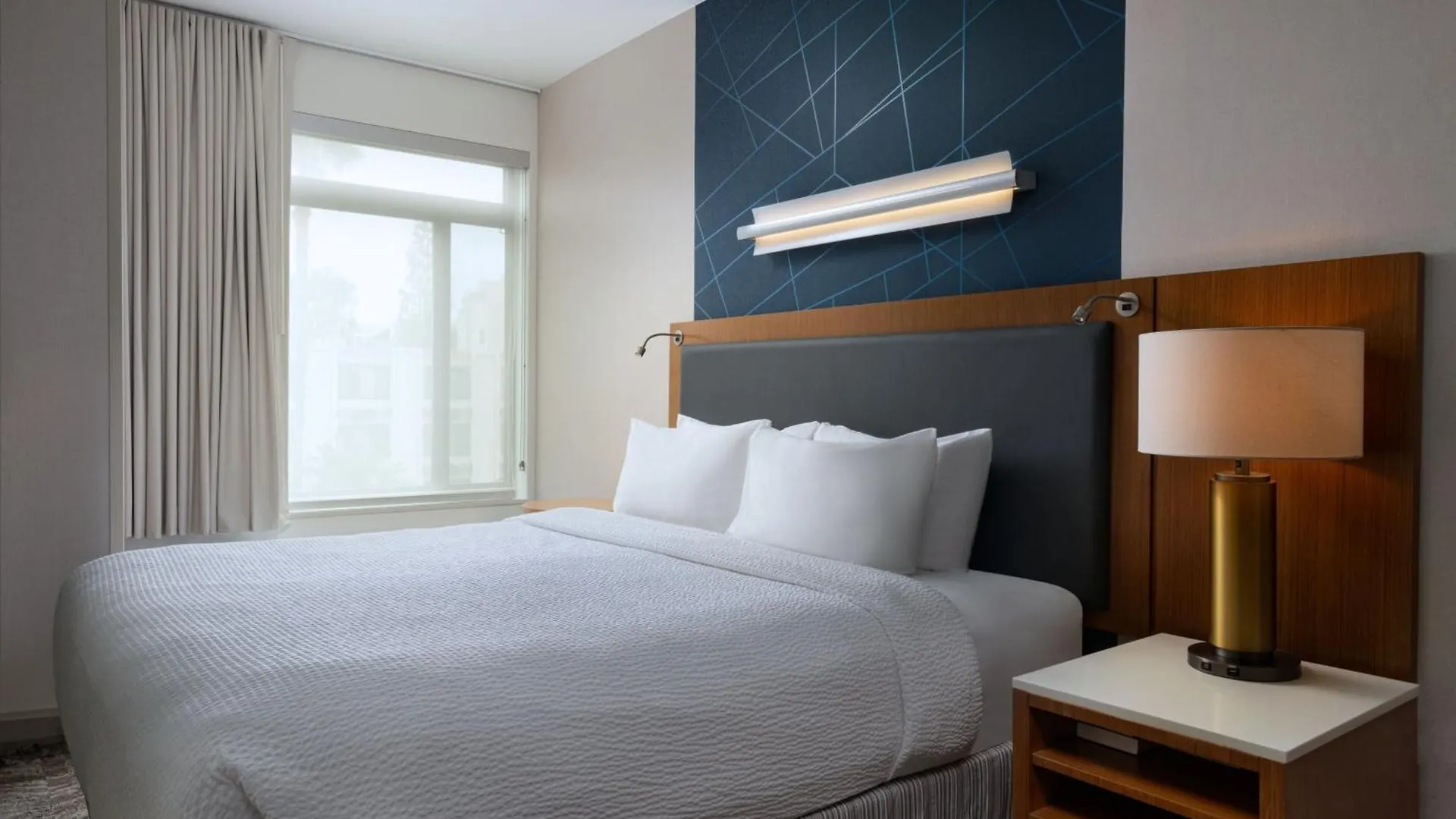 Springhill Suites By Marriott Anaheim Maingate